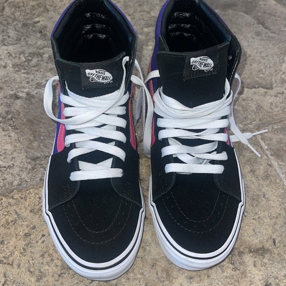 Vans - Picture 3 of 8